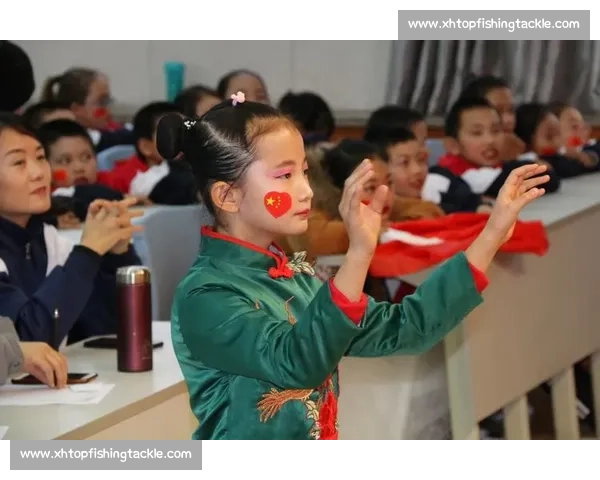 《青春飞扬歌声动听校园歌唱比赛主持稿精彩呈现》